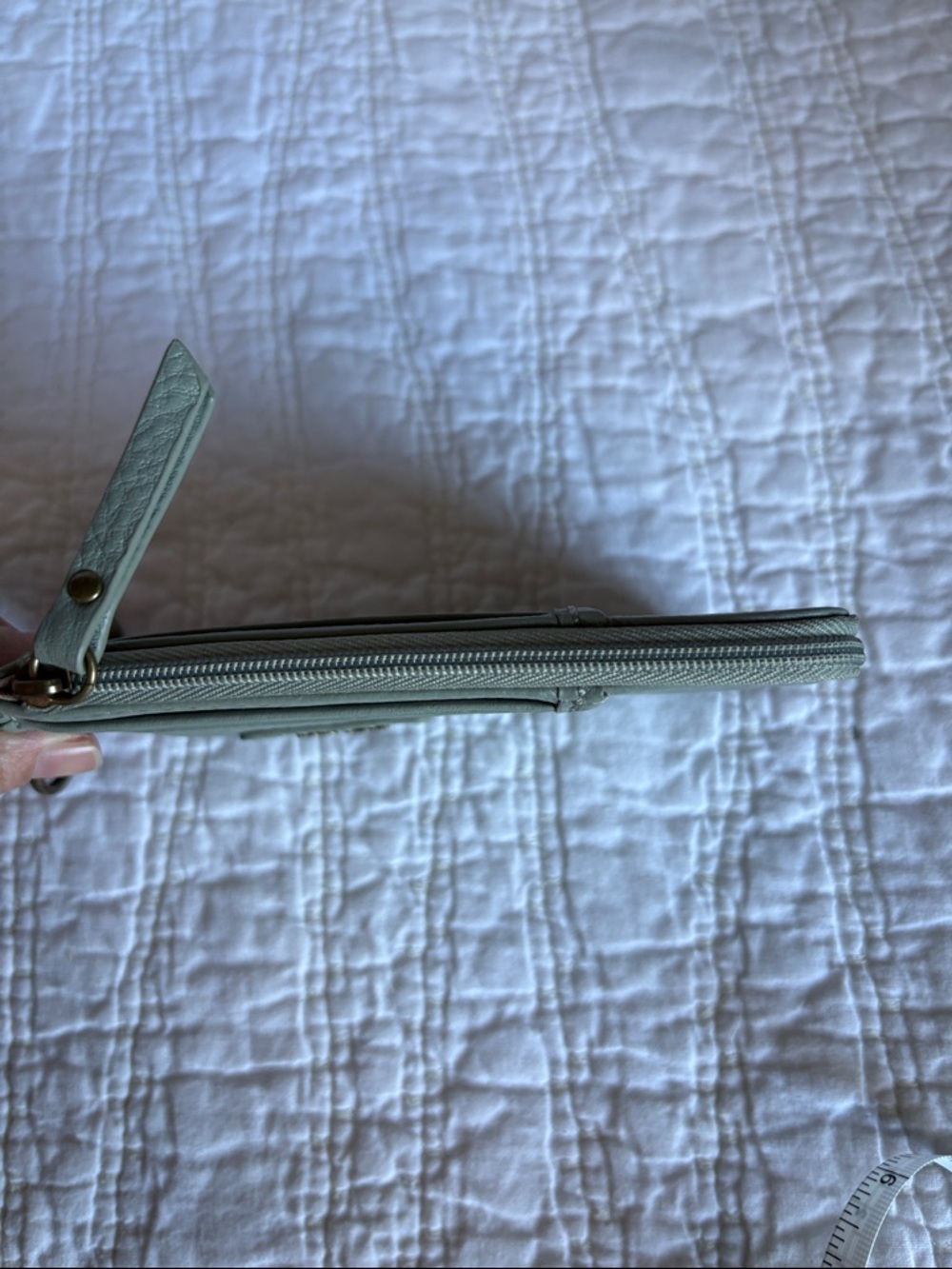 The Sak Mint Green Leather Card Case with Key Ring - Picture 4 of 6